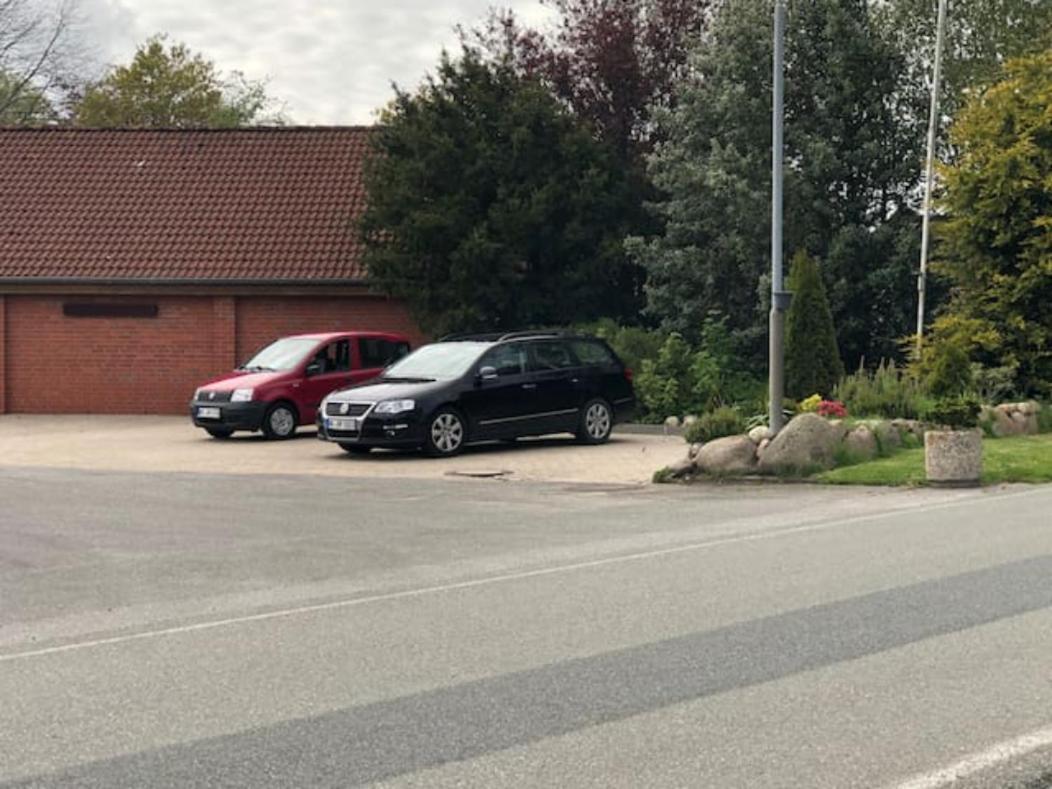 Grosszuegiges Reetdachhaus An Der Nordsee Langenhorn Extérieur photo