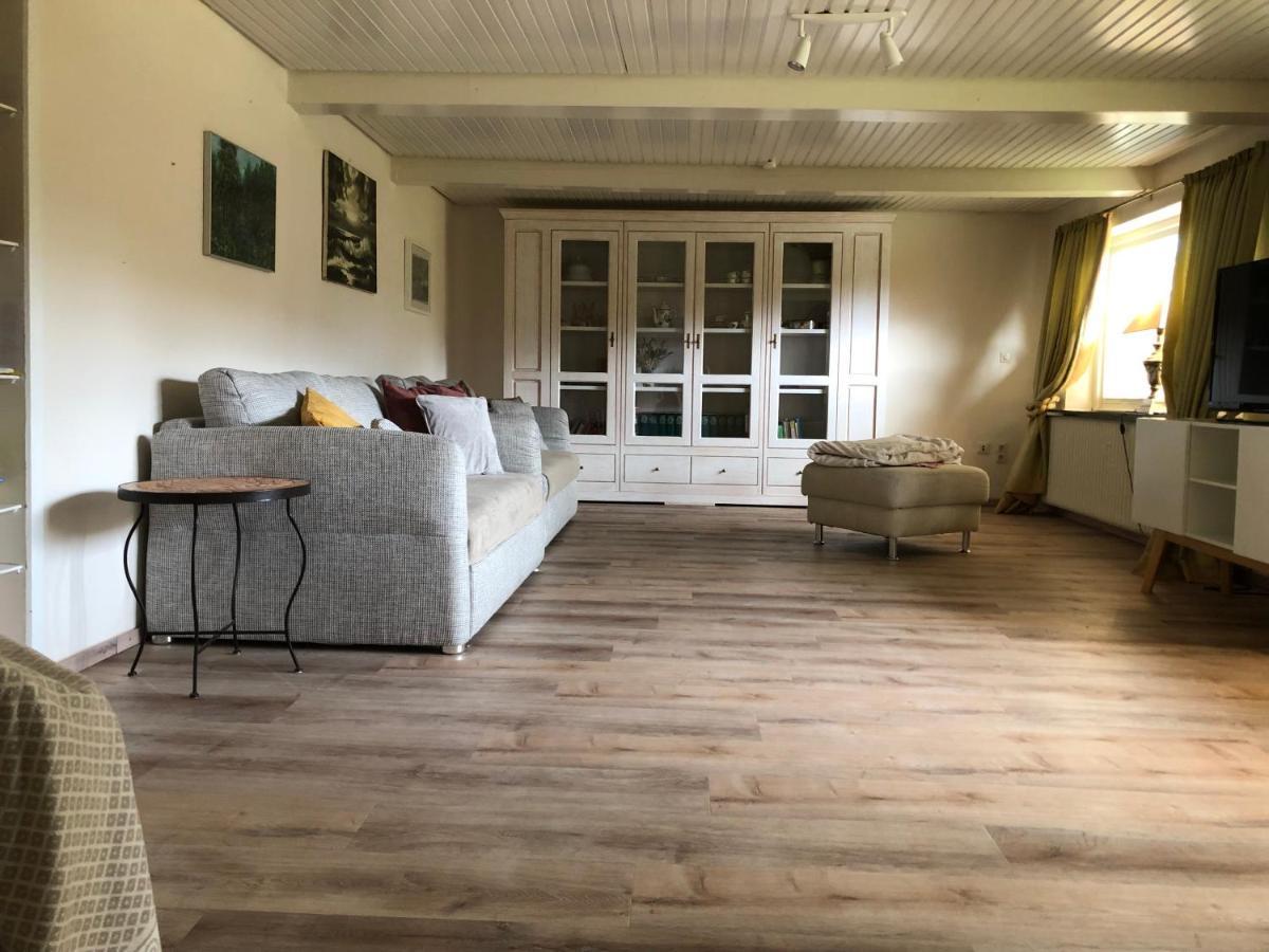 Grosszuegiges Reetdachhaus An Der Nordsee Langenhorn Extérieur photo