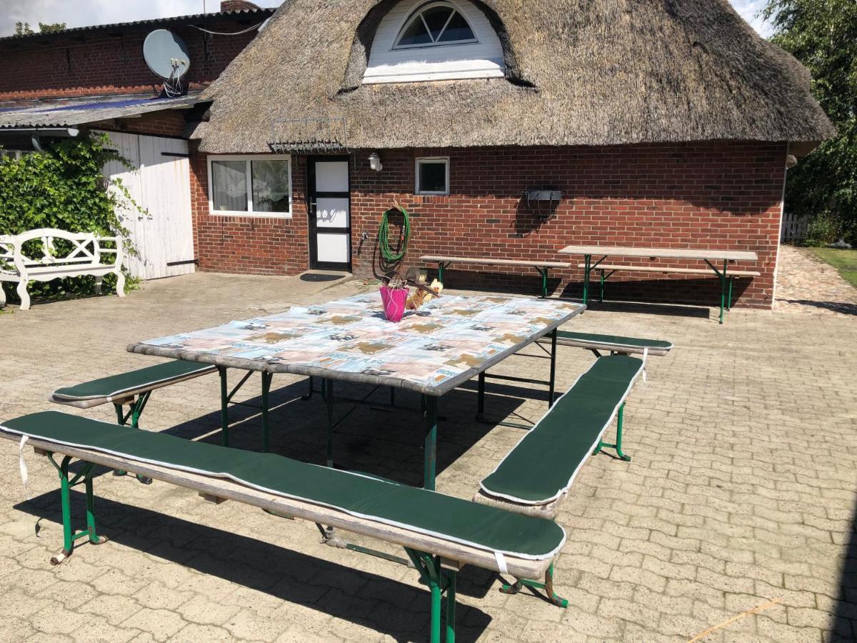 Grosszuegiges Reetdachhaus An Der Nordsee Langenhorn Extérieur photo